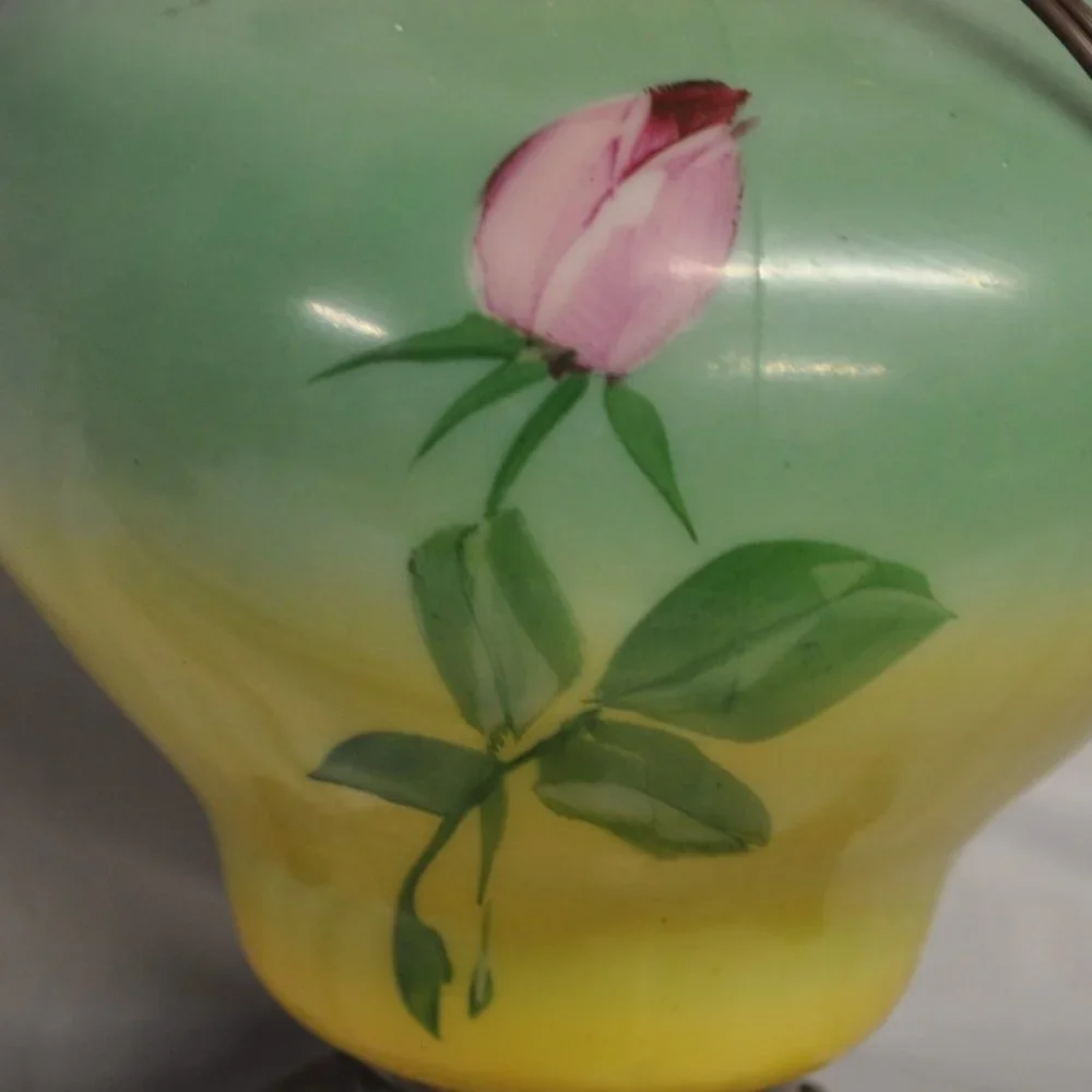 SALE* vintage floral kerosene glass lamp turned electric (319w)